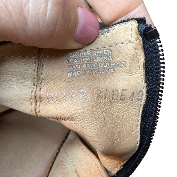 Miz Mooz | Black Leather Fuller Wide Side Zip Sandals | Sz 40 - Picture 6 of 7